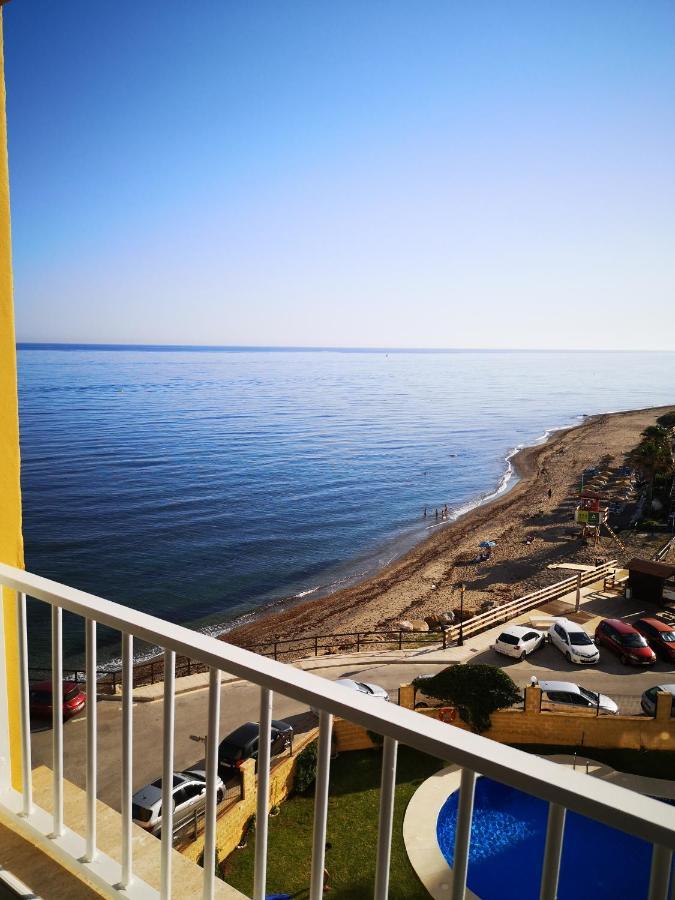 Beachfront Apartment Near Marbella Sitio de Calahonda エクステリア 写真