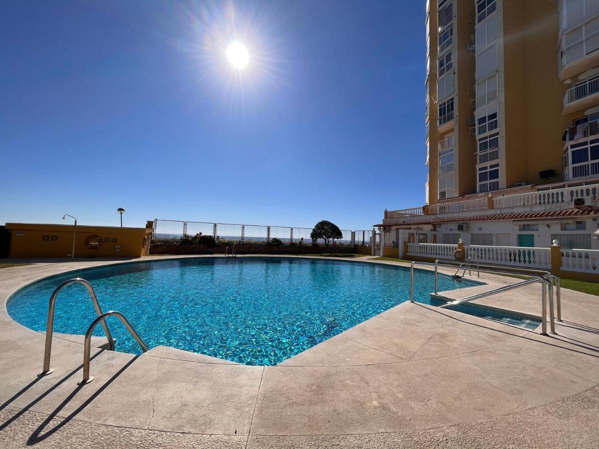 Beachfront Apartment Near Marbella Sitio de Calahonda エクステリア 写真